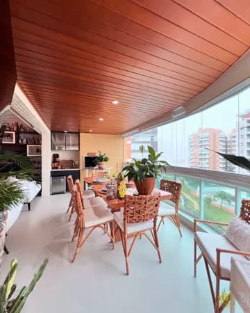 Apartamento Reformado Pé na Areia à venda no bairro Riviera - Bertioga/SP