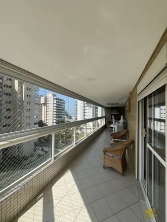 Apartamento a Venda - Somente A Alguns Passoa do Mar em Riviera de São Lourenço