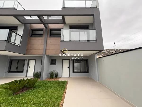 Sobrado alto padrão em Condomínio c/ 162,57 m² privativos