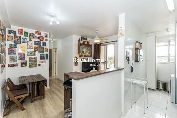 Apartamento semi mobiliado no 8° andar - face norte - c/ 57 m² privativos, 2 dormitórios c/ suíte