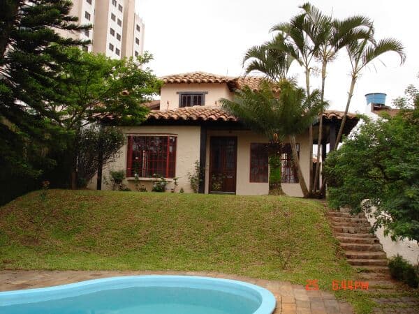 Linda casa com 4 dormitórios, 350 m² e piscina em Vila Rosália Guarulhos