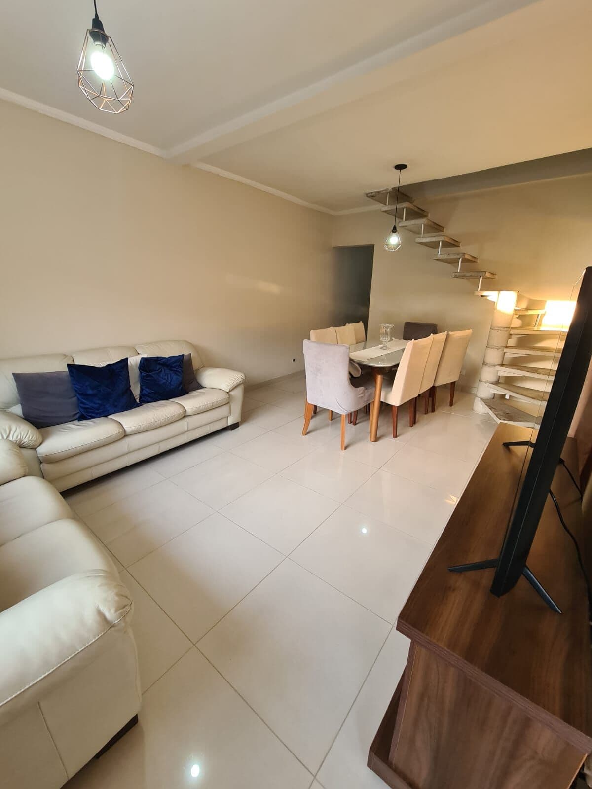 Sobrado de 166 m² em uma das melhores áreas de Guarulhos, no bairro Parque Santo Antônio