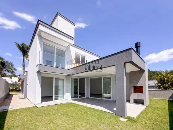 Casa em Condomínio com 3 suítes em Cachoeira do Bom Jesus, Florianópolis/SC