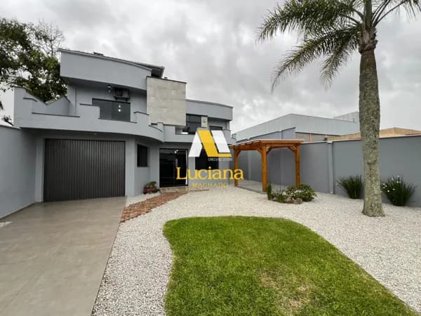Viva com Conforto e Segurança! Casa dos Sonhos em Balneário Arroio do Silva