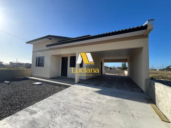Excelente casa á venda no Balneário Arroio do Silva