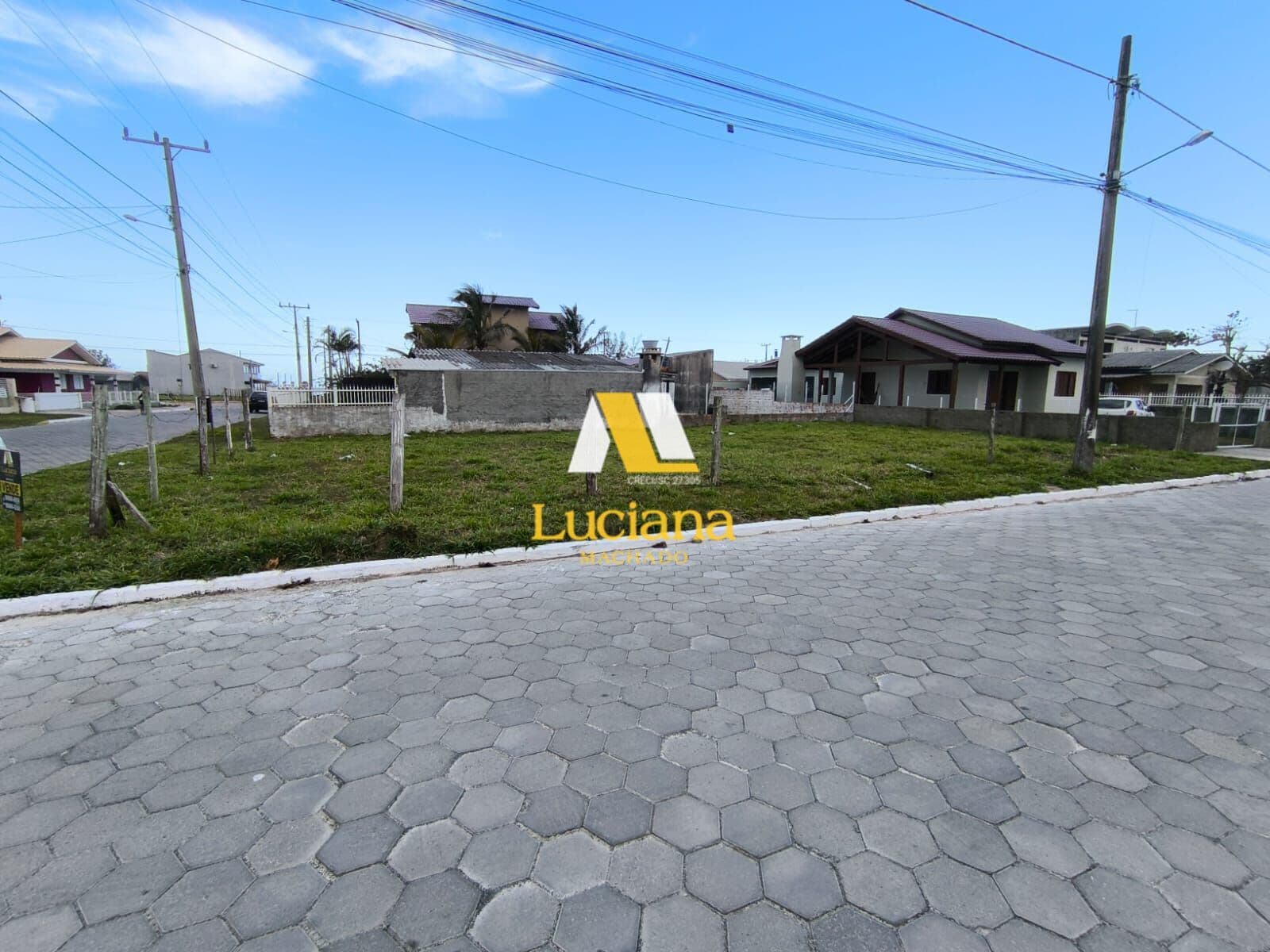 Terreno de Esquina no Bairro Jardim Atlântico - Balneário Arroio do Silva
