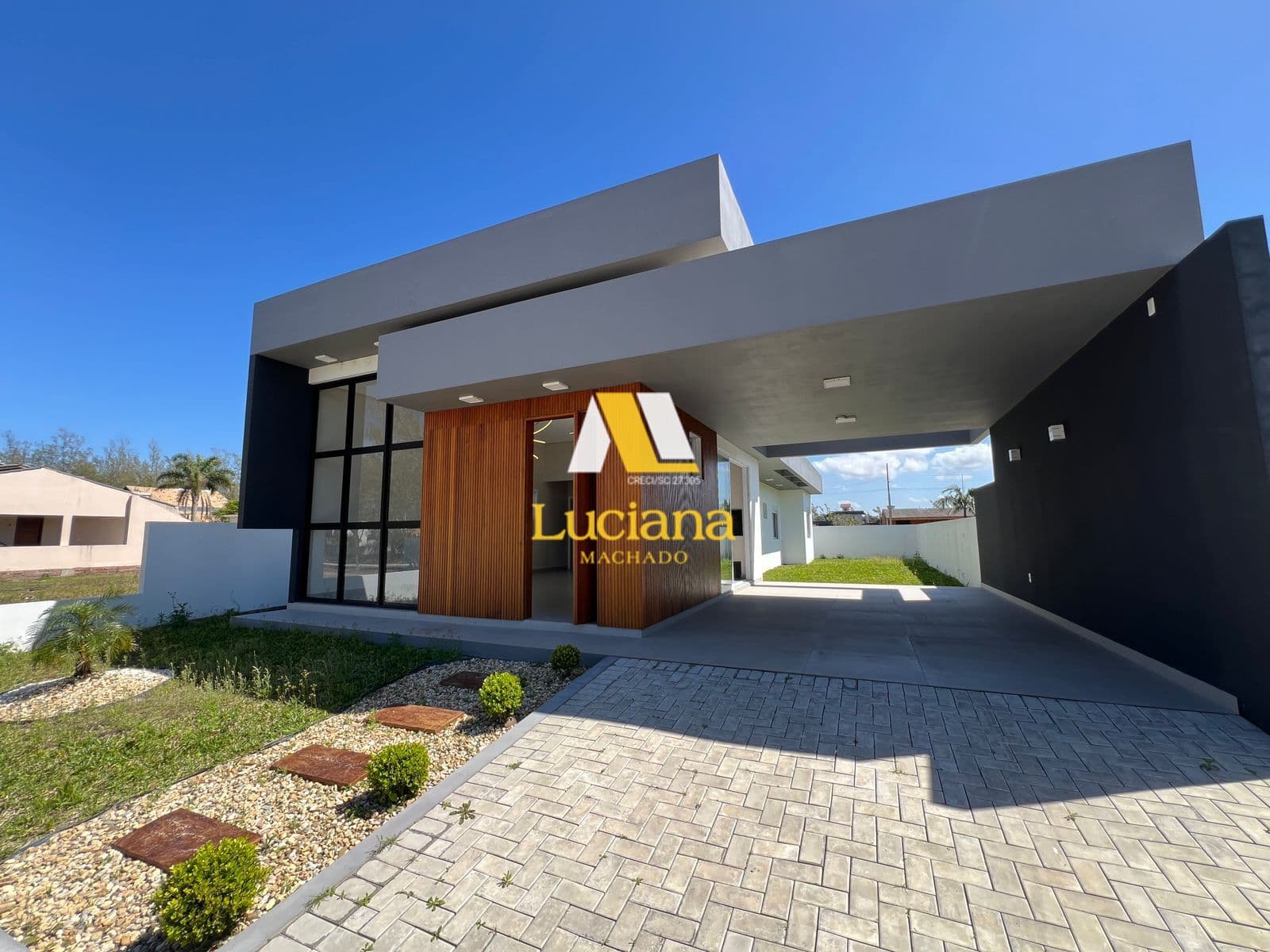 Casa de alto padrão á venda em Balneário Gaivota