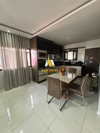 Casa 3 Quartos com suite e closet