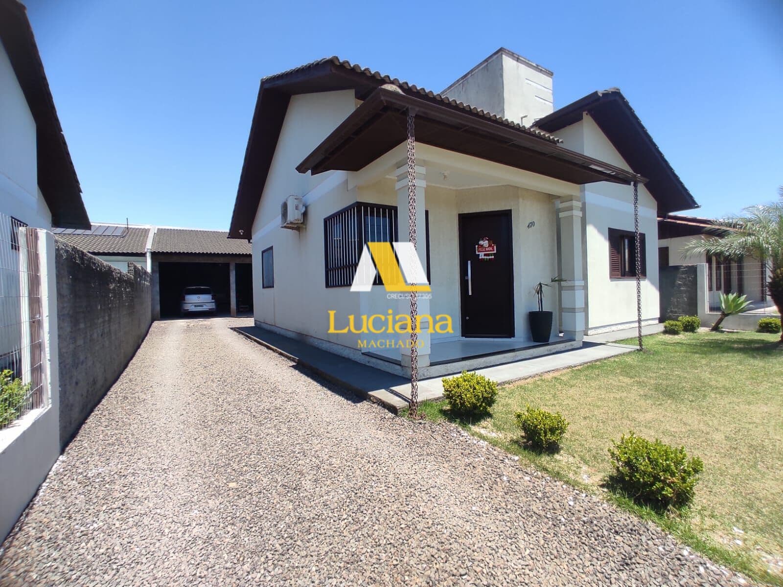 Casa Três Dormitórios