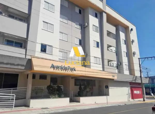 Apartamento com elevador na Av. Getúlio Vargas em Araranguá SC