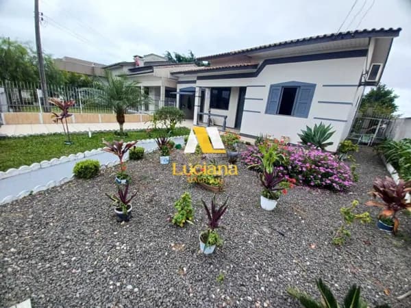 Casa no bairro Polícia Rodoviária em Araranguá SC