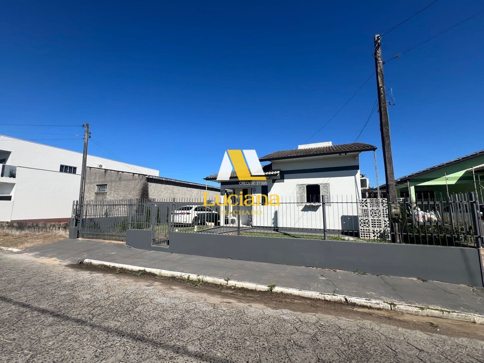 Casa de 3 dormitórios com piscina em Araranguá