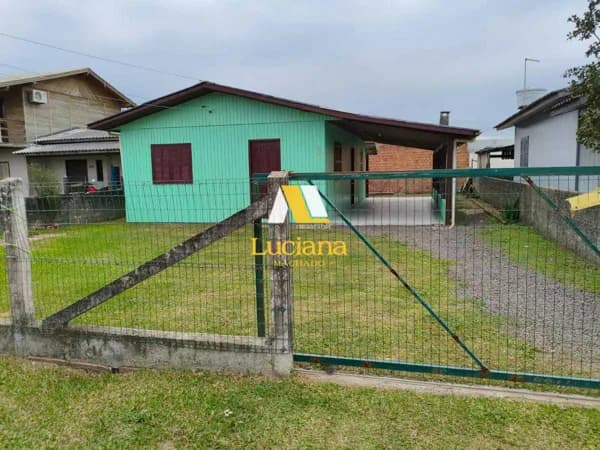 Casa Mista em Bálneario Gaivota