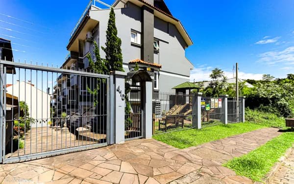 Casa em condomínio à venda no Jardim Isabel