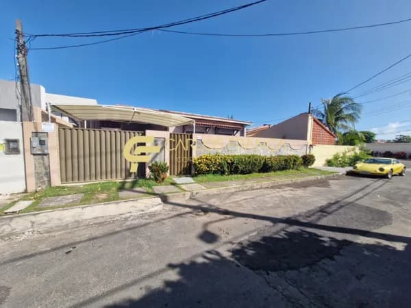 Casa de 6 quartos à venda, 192 m², por 1.250.000,00 - Piatã