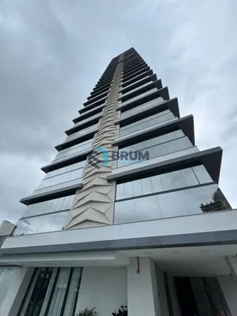 EM EXCELENTE LOCALIZAÇÃO NO CENTRO DE ITAPEMA