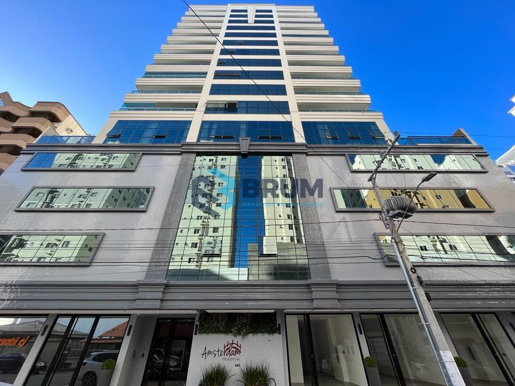 APARTAMENTO MOBILIADO EM ITAPEMA