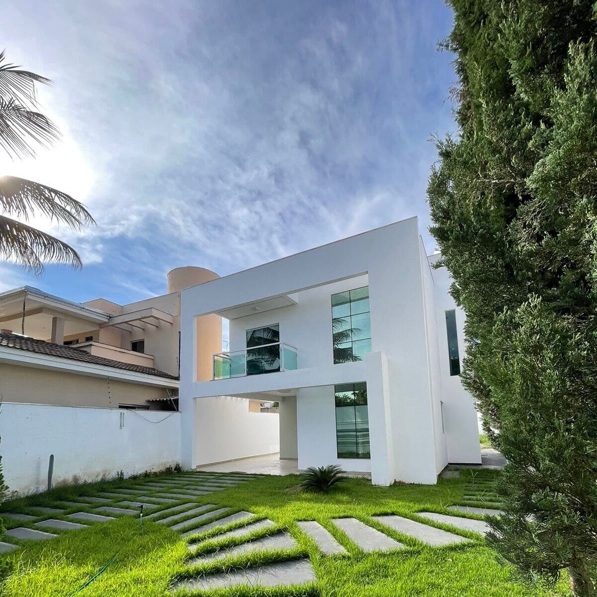 Casa com amplo espaço em frente ao Parque no bairro Ibituruna.