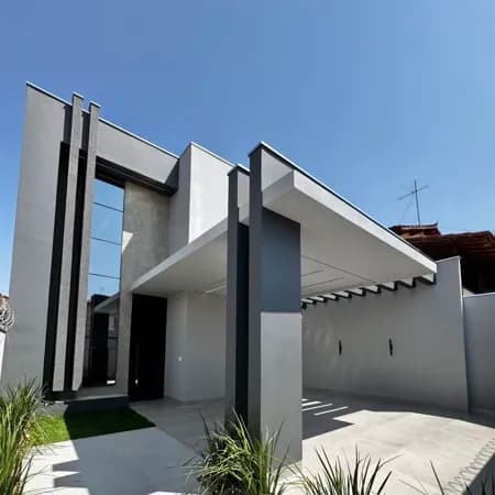 Casa Alto Padrão com 4 Quartos no Bairro Morada do Sol