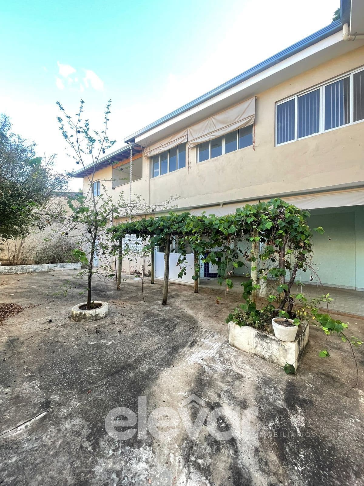 Casa Térrea com Quintal Amplo – Bairro Major Prates