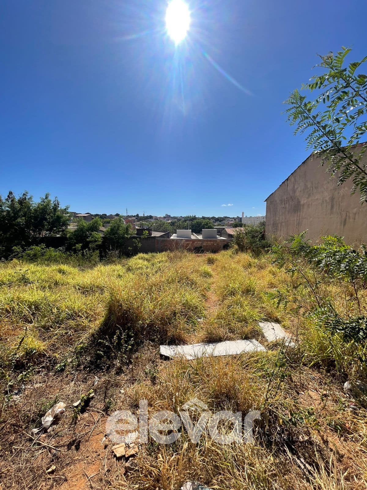 Terreno com 250 metros quadrados no Vila Campos.