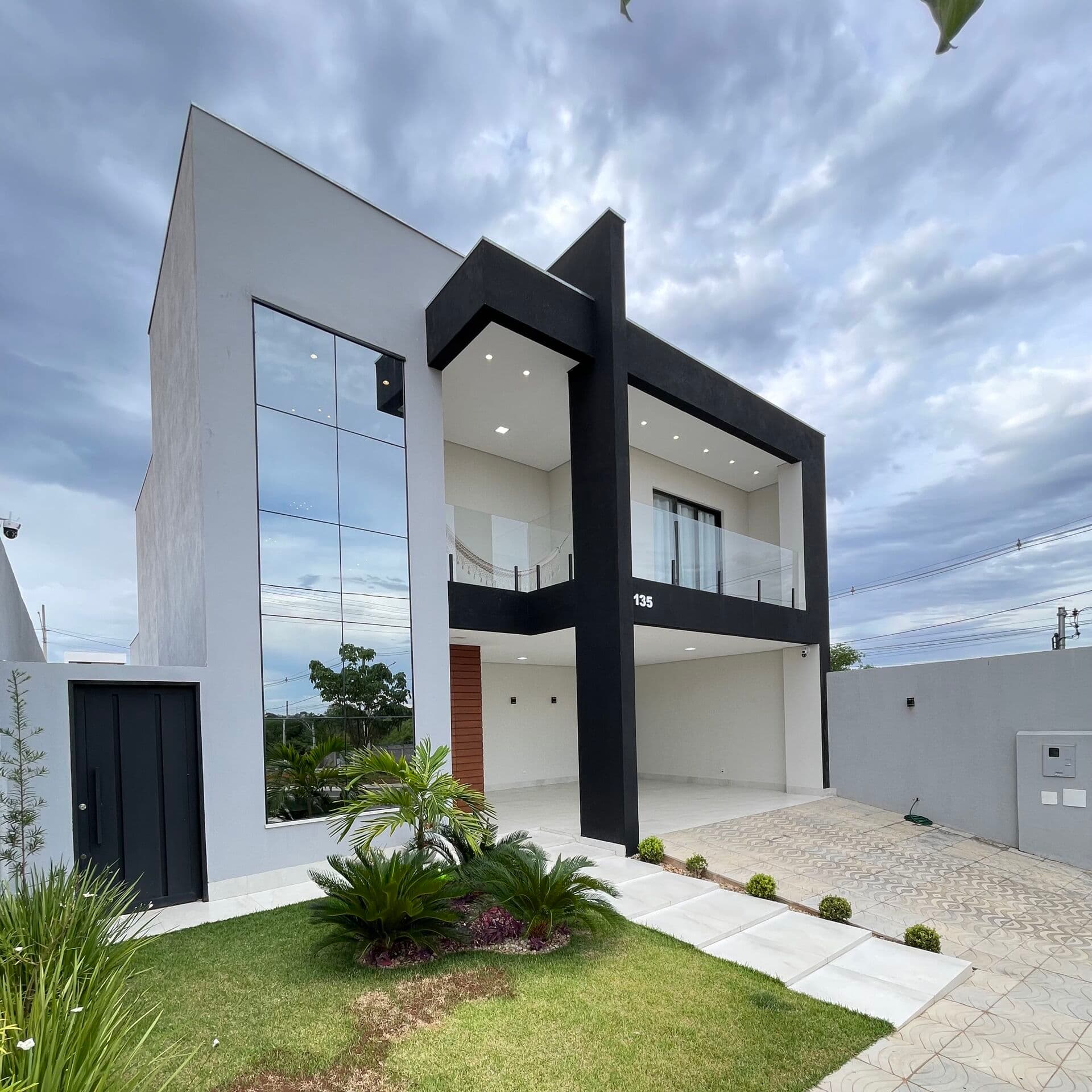 Casa Moderna de Alto Padrão – Condomínio Pampulha Tênis Residence