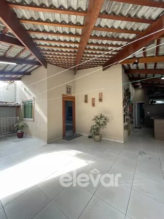 Casa Sobrado Morada Serra.