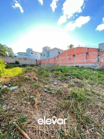 Lote à Venda no Bairro Ibituruna com Localização Estratégica