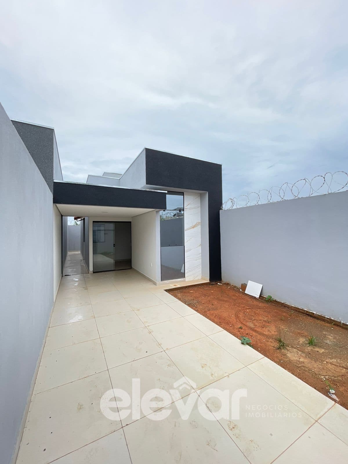 Casa no Bairro Delfino com Arquitetura Moderna