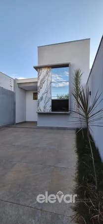 Casa à Venda no Bairro Nossa Senhora das Graças