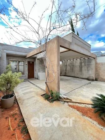 Casa Térrea com Arquitetura Moderna Bairro Morada do Sol