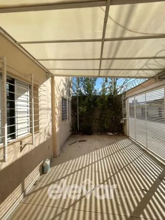 Casa Ampla no segundo pavimento e Bem Localizada – Bairro Major Prates