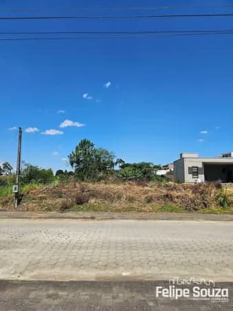 Amplo Terreno com 929,1 m² - no Bairro Seminário