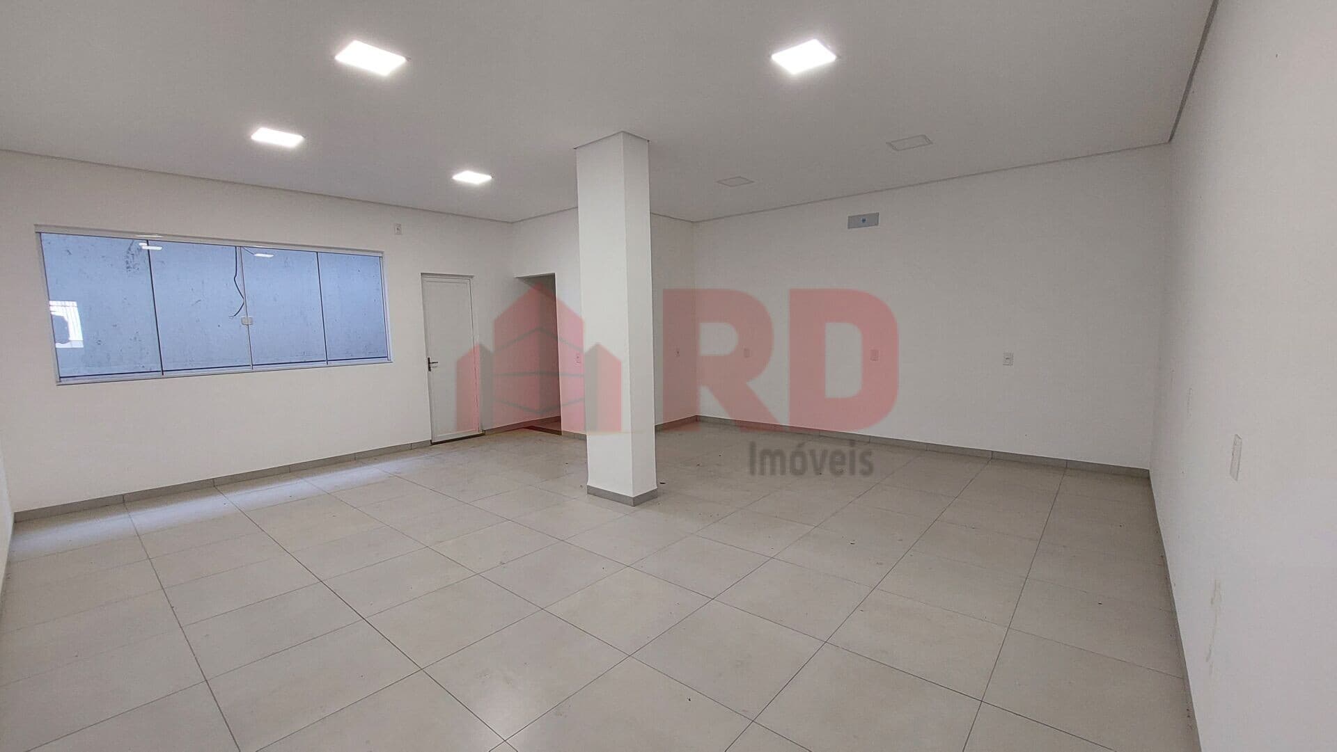 Sala Comercial 205 - Centro Comercial RD