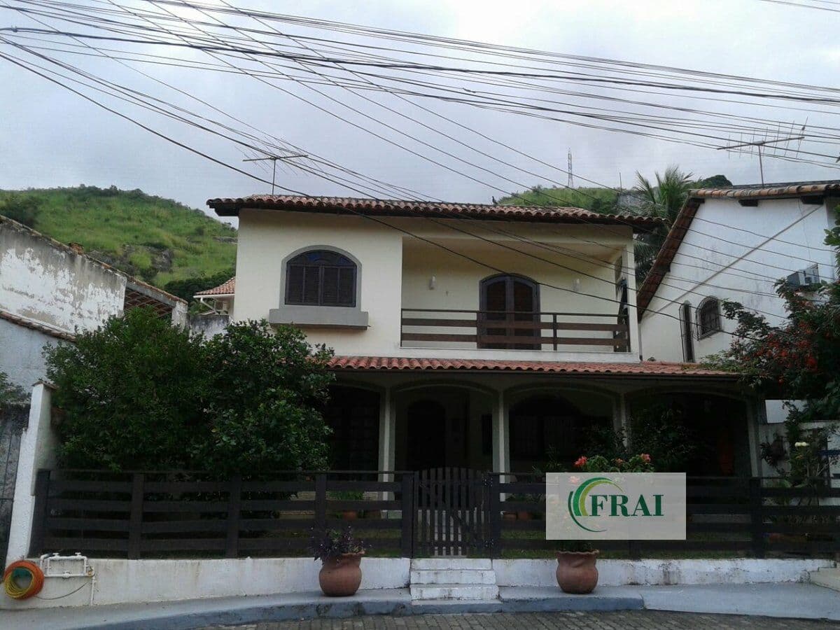 Casa em Condomínio para Venda em São Francisco Niterói-RJ