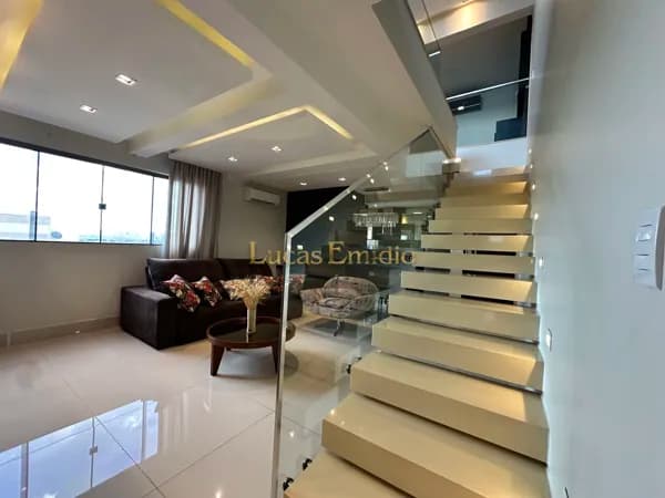Apartamento Cobertura Duplex à venda ao lado da igreja do Rosário!