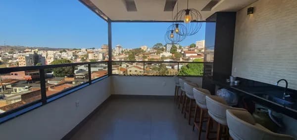 Apartamento Cobertura Duplex à venda bairro Antônio CAIXETA Patos de Minas!