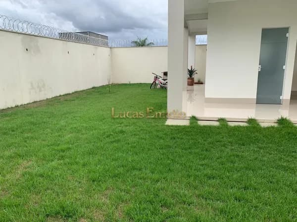 Casa Térrea á venda bairro Chácaras Caiçaras Patos de Minas!