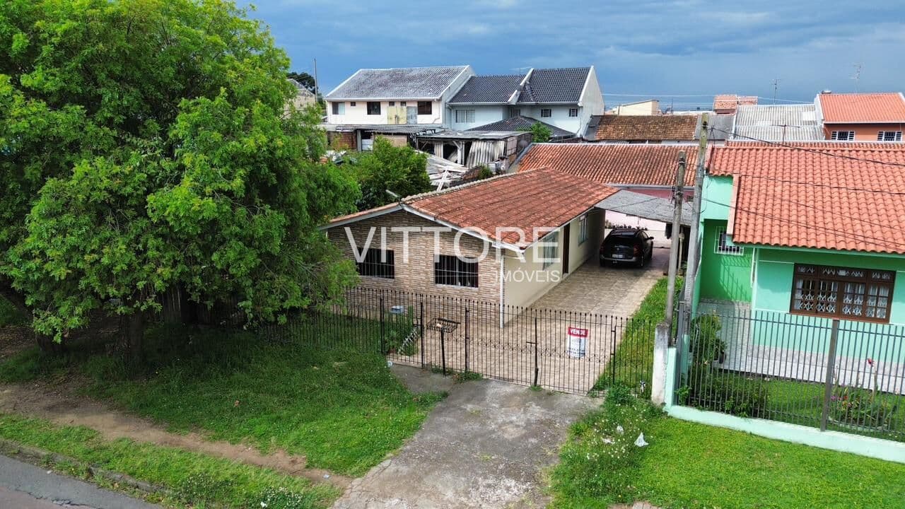 Terreno com 360m² - Pinheirinho - Curitiba