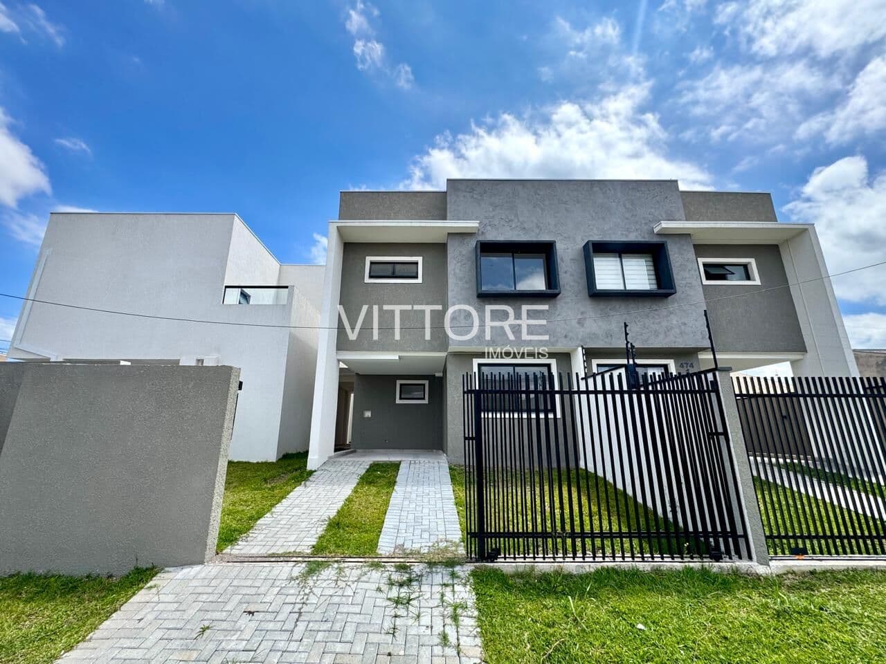 Sobrado 115m² - 03 dormitórios - Cruzeiro - São José dos Pinhais