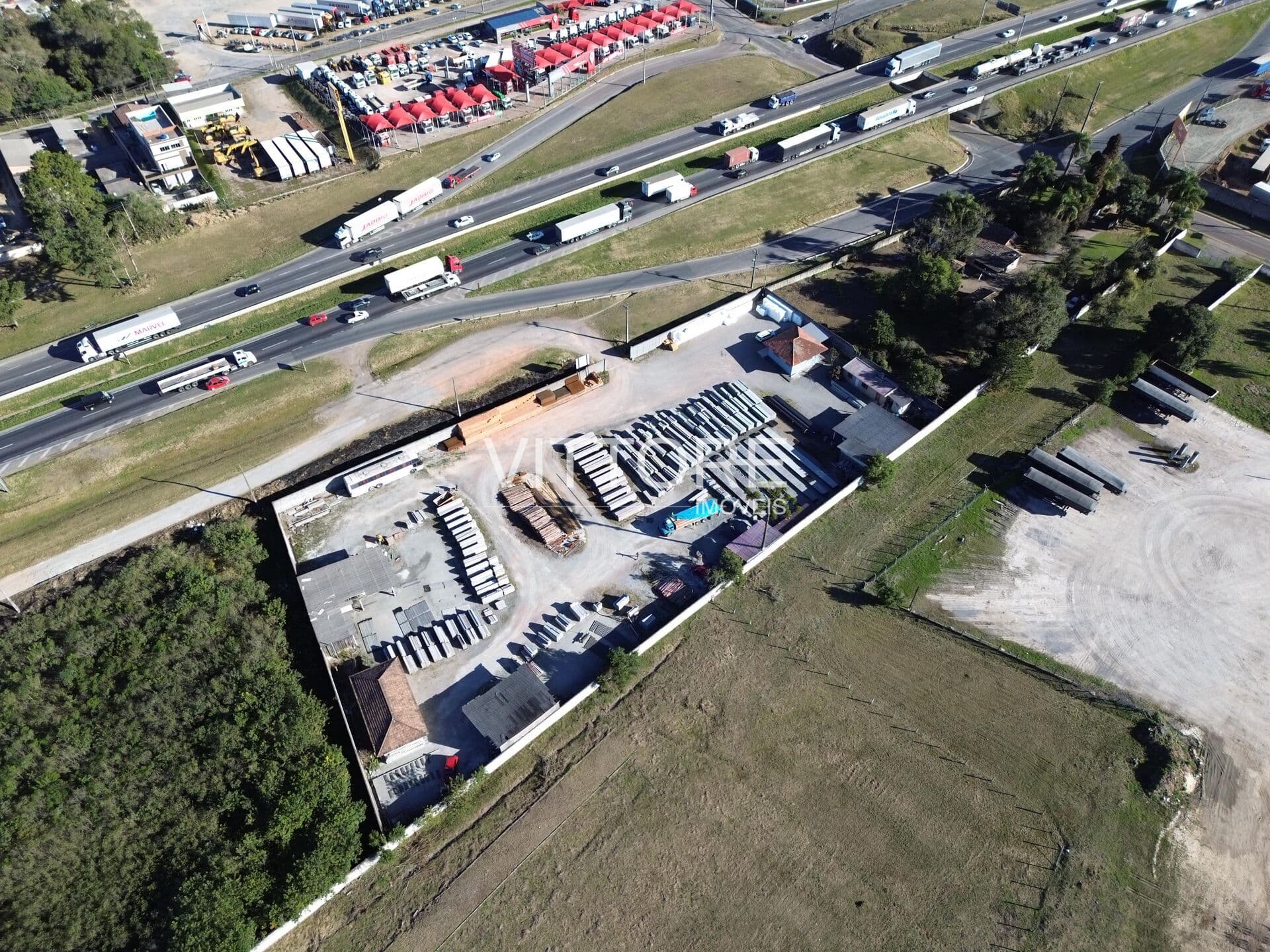 Área Industrial ZIS1 com 6052,12m² - Costeira - Contorno - São José dos Pinhais