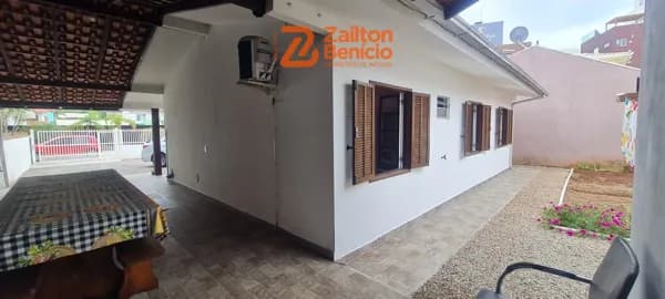 Casa ampla para temporada de verão