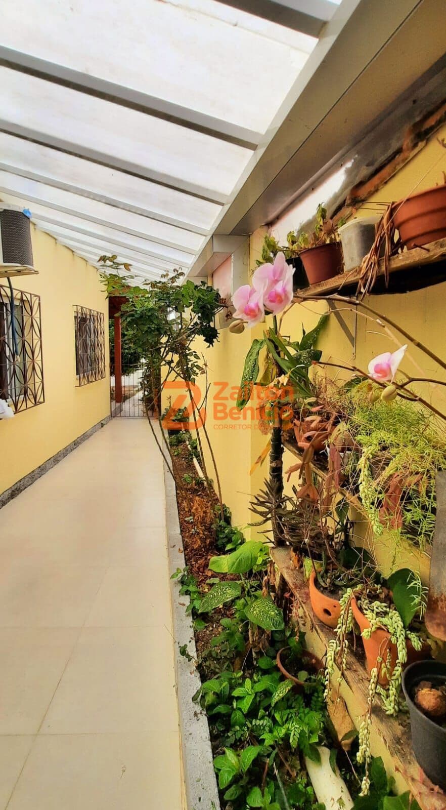 Casa ampla à venda em Gov. Celso Ramos/SC