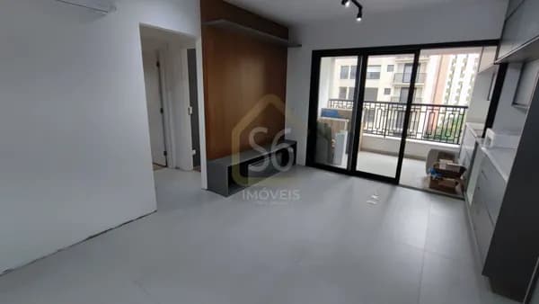 Apartamento de 62m² com 2 dormitórios para alugar em Perdizes