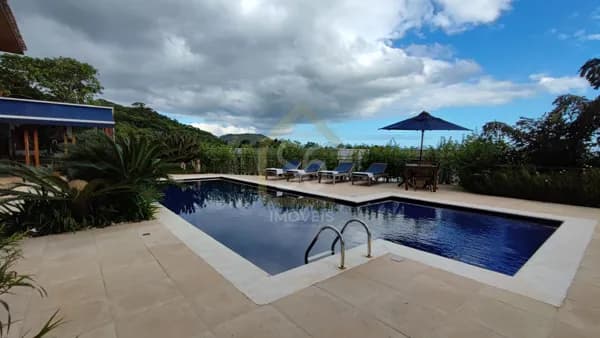 Casa Alto Padrão com 5 Suites, piscina, sauna, churrasqueira, academia e jacuzzi