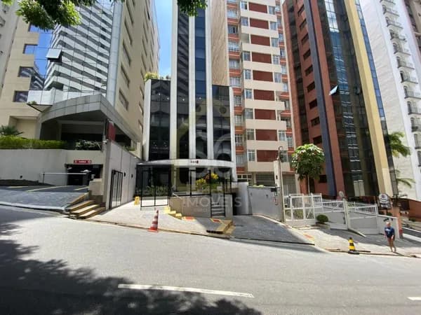 Sala Comercial à Venda – 35m² – Em frente ao Hospital Sírio-Libanês
