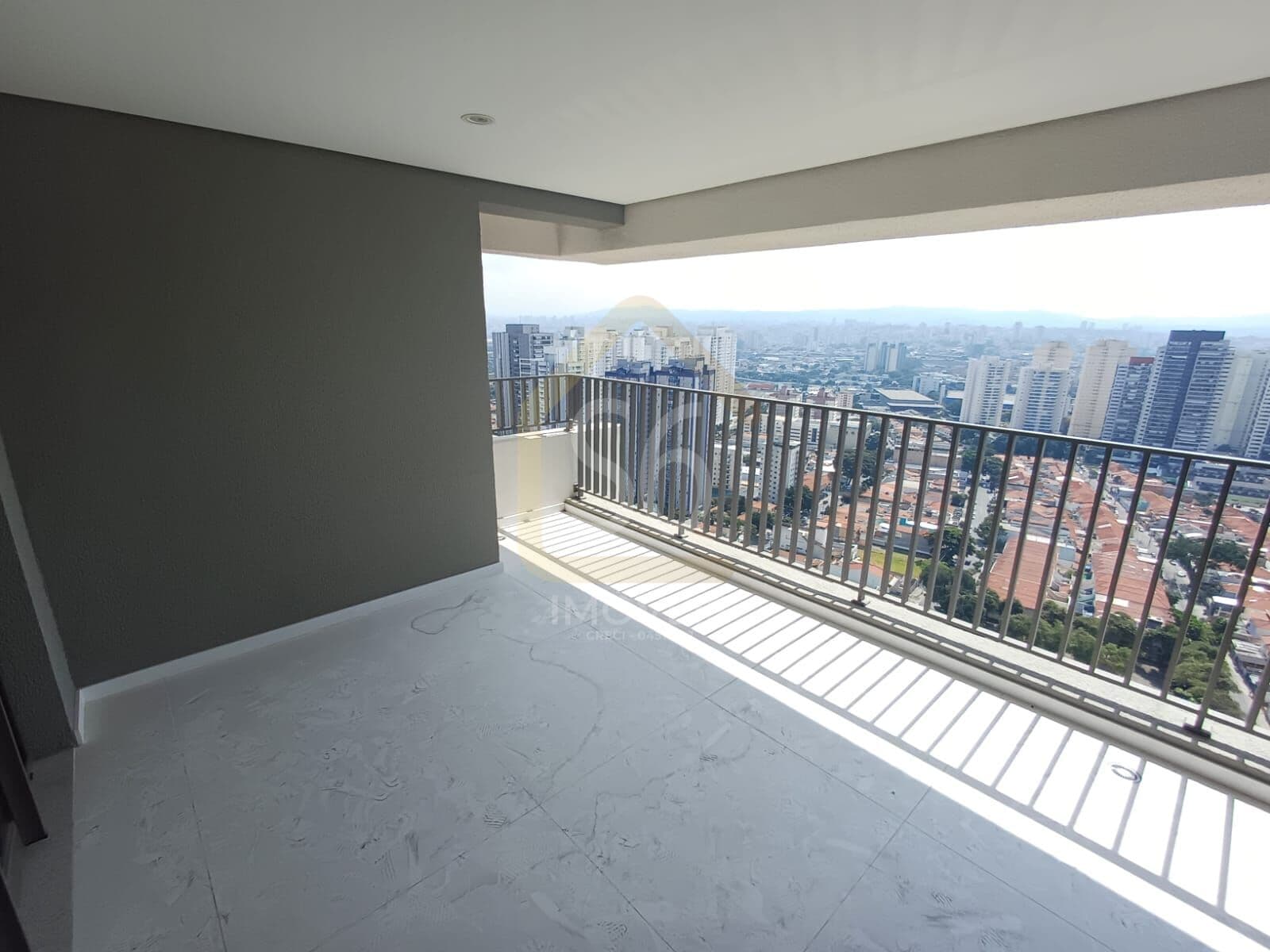 Apartamento á venda de 3 dormitórios e 1 vaga de garagem no Tatuapé, próximo ao metrô