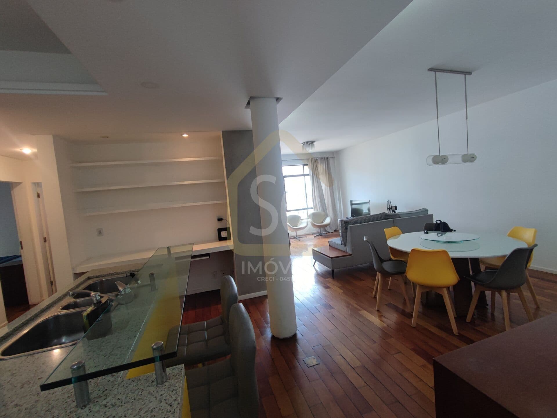 Apartamento 110 m², 2 dormitórios, sendo 1 suíte, 1 vaga de garagem