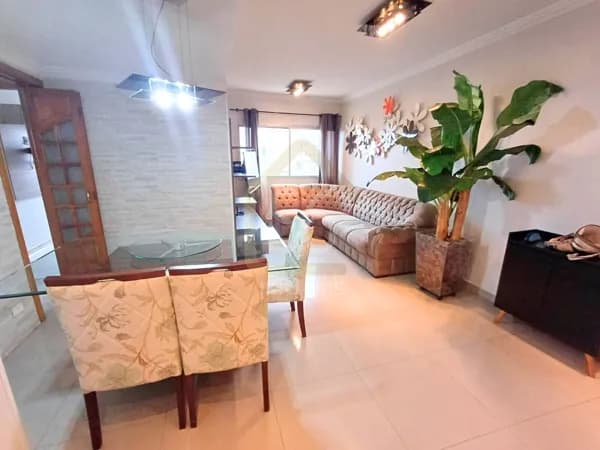 Apartamento à venda com 92m², 3 quartos sendo 1 suíte e 2 vagas de garagem