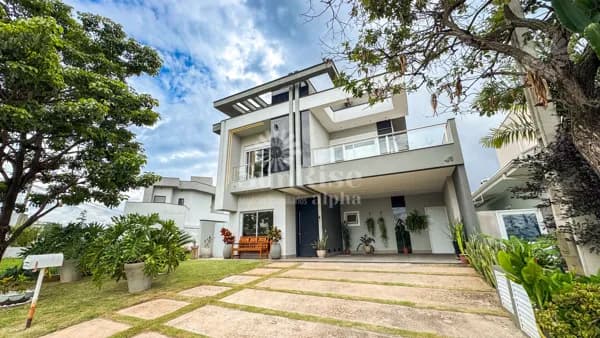 Casa à venda em Indaiatuba com 301m² de área por R$2.450.000 - Condomínio Terra Magna